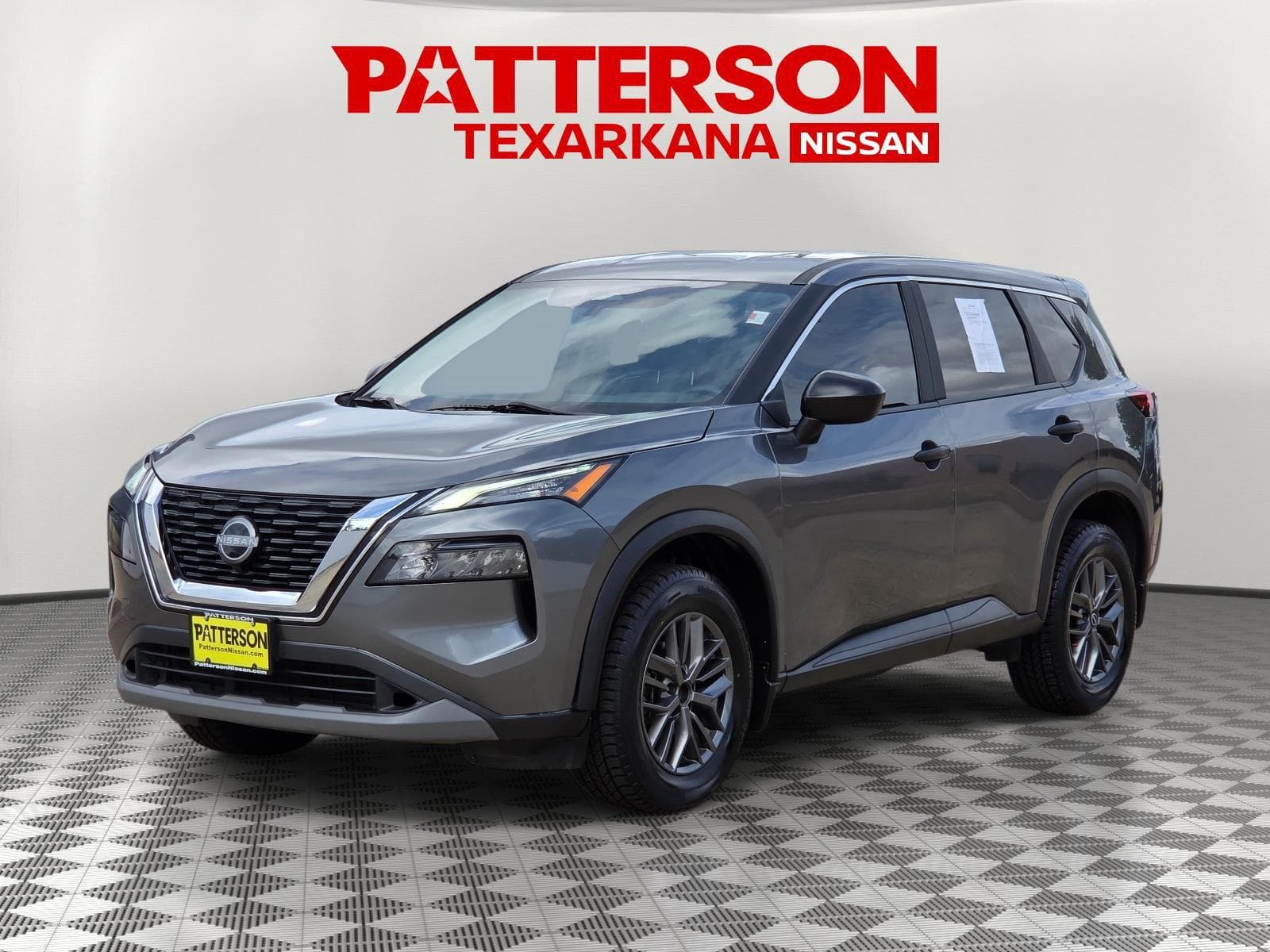 2023 Nissan Rogue S — photo 1 of 34