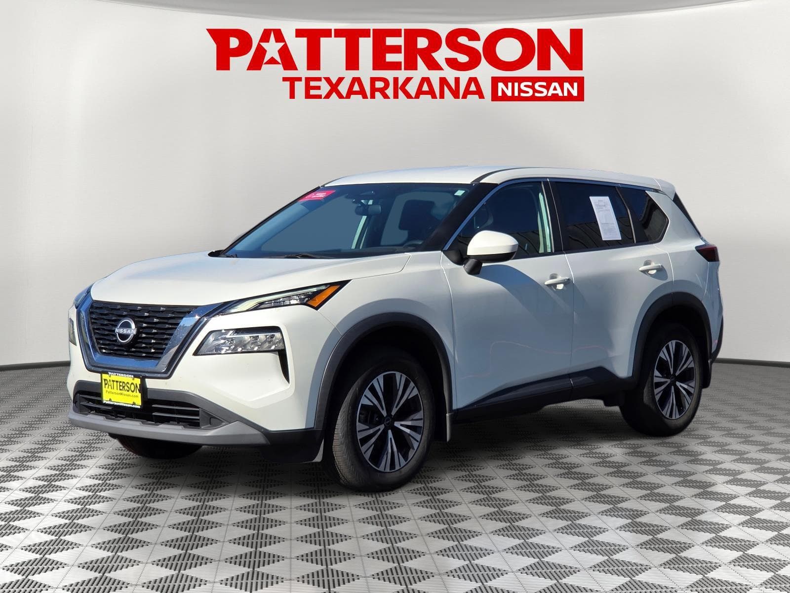 2023 Nissan Rogue SV — photo 1 of 36