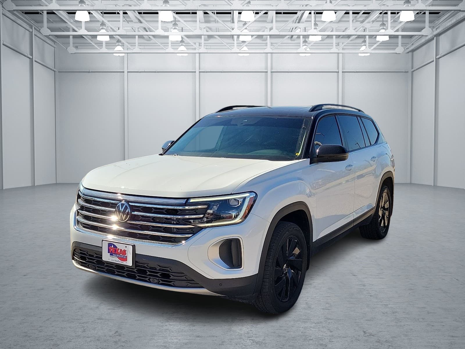 2025 Volkswagen Atlas 2.0T SE w/Technology — photo 1 of 20