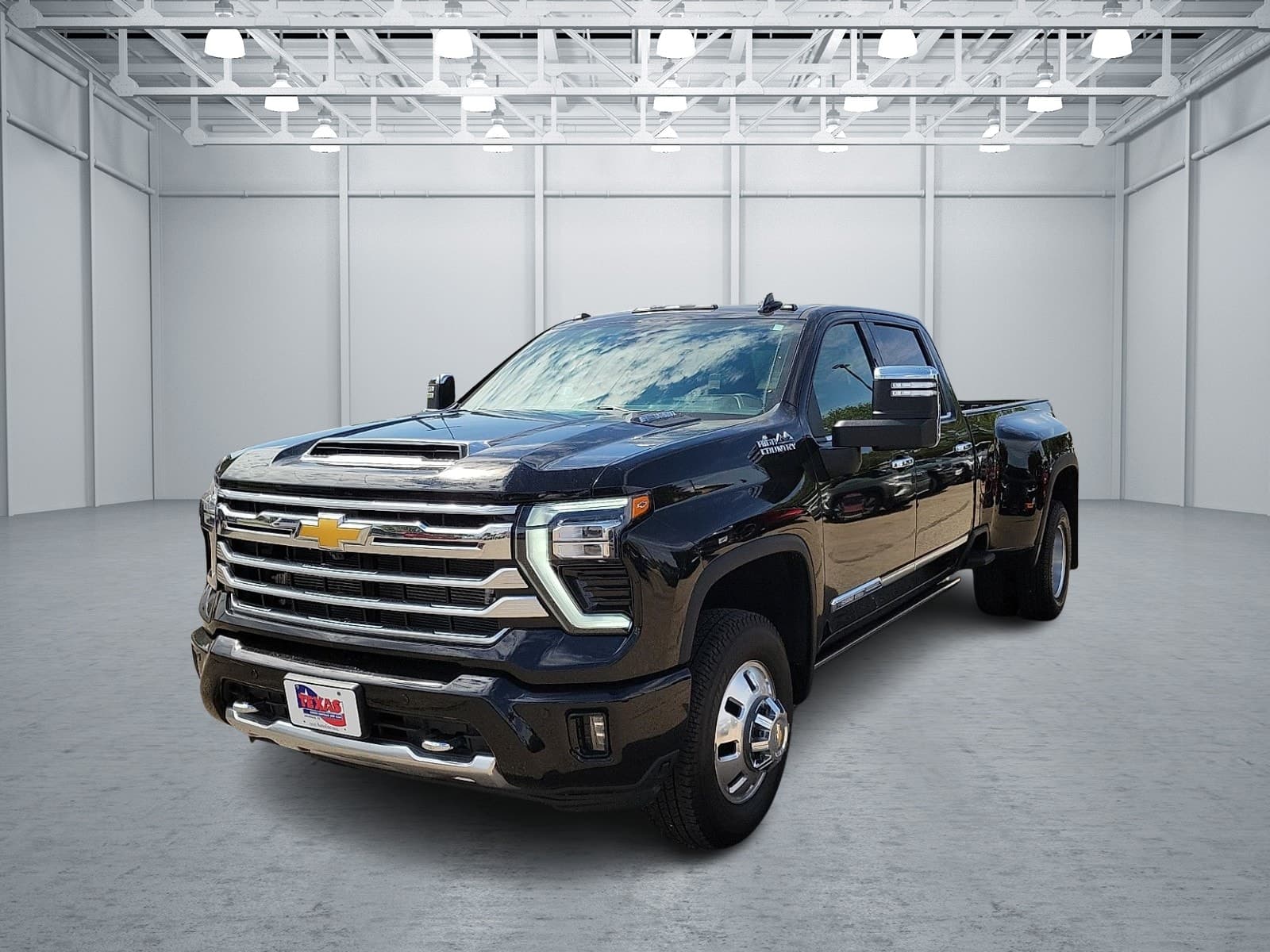 2026 Chevrolet Silverado 3500HD High Country — photo 1 of 20