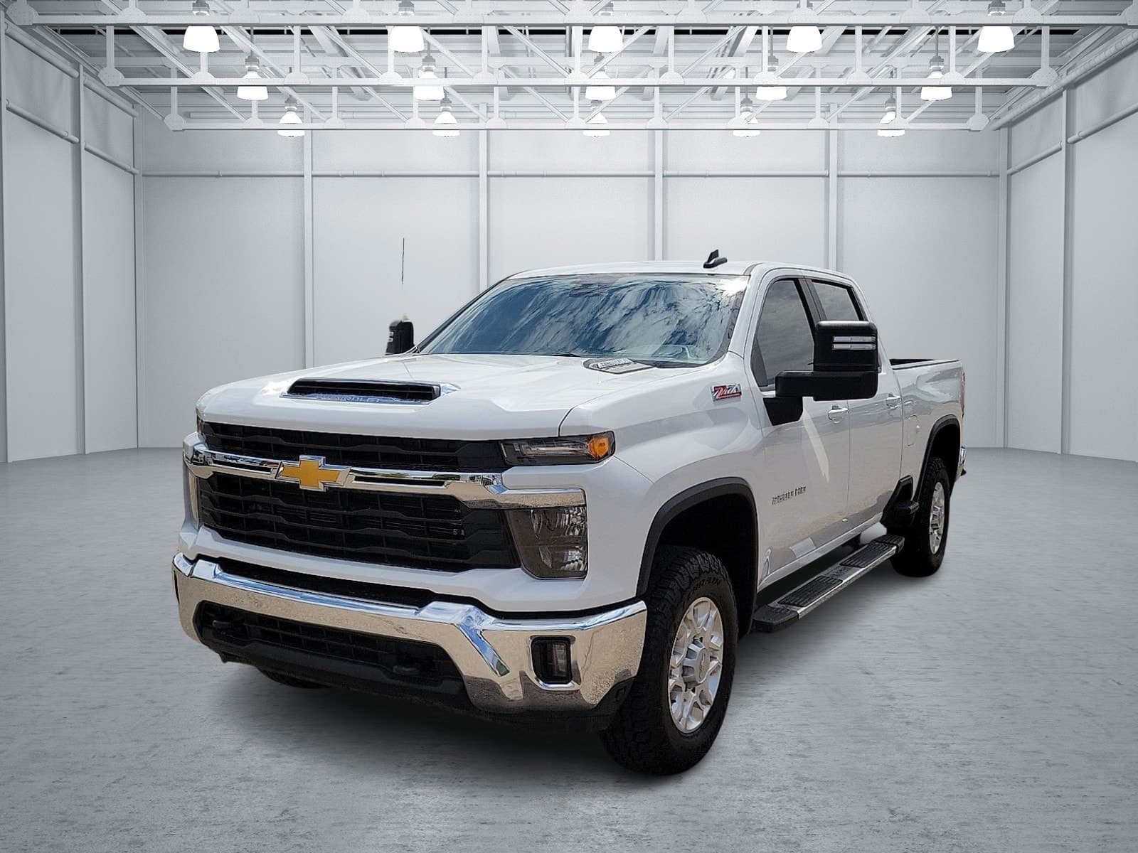 2025 Chevrolet Silverado 2500HD LT — photo 1 of 20