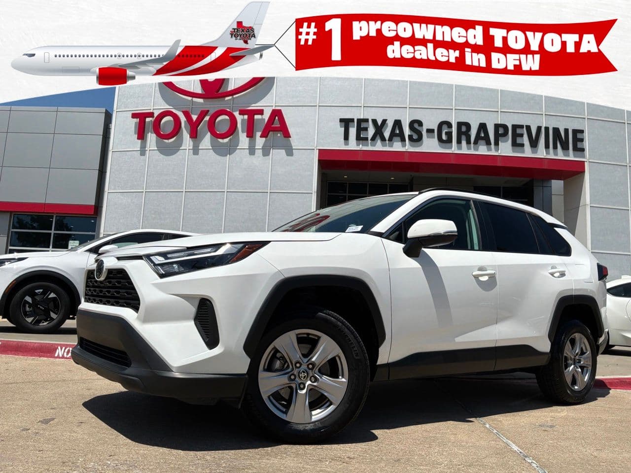 2025 Toyota RAV4 XLE — photo 1 of 38