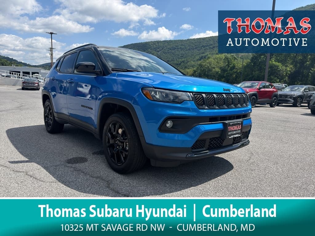 2023 Jeep Compass Altitude — photo 1 of 31