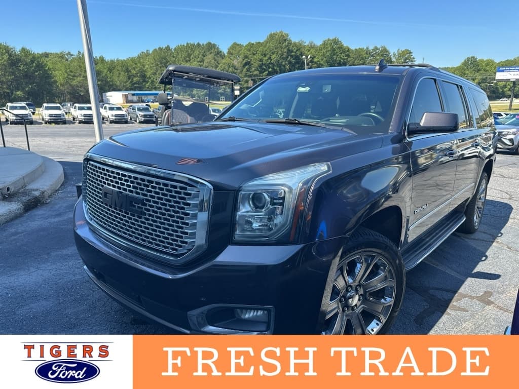 2016 GMC Yukon XL Denali — photo 1 of 5