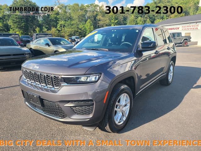 2024 Jeep Grand Cherokee Laredo X — photo 1 of 21