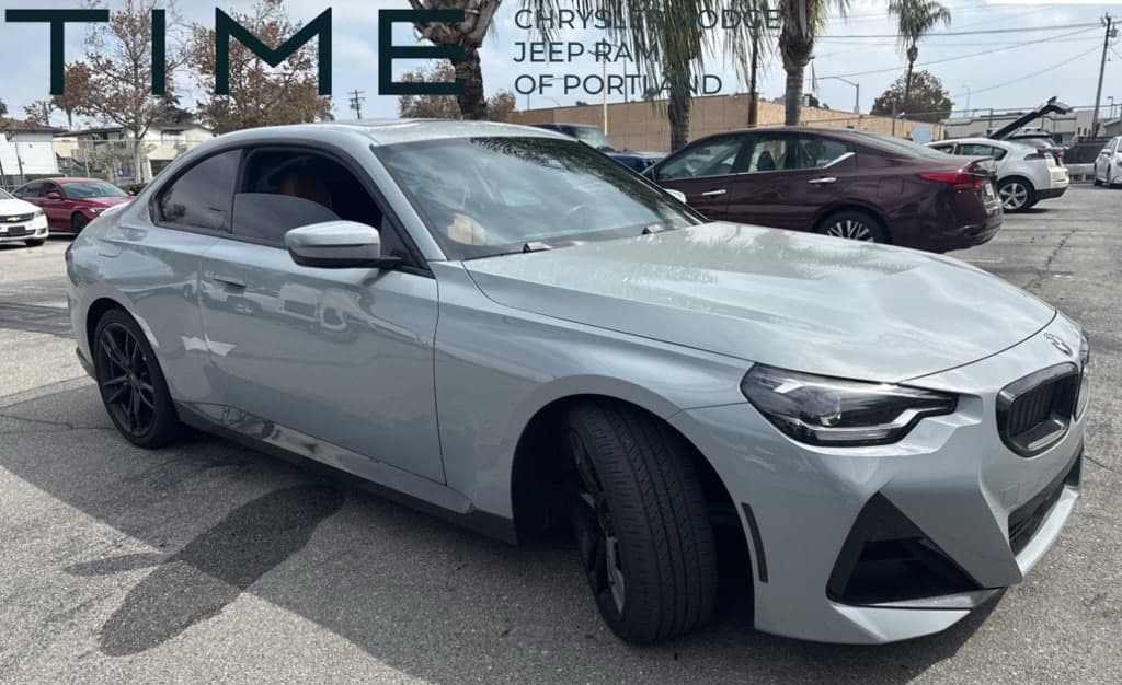 2022 BMW 2 Series 230i — photo 1 of 5