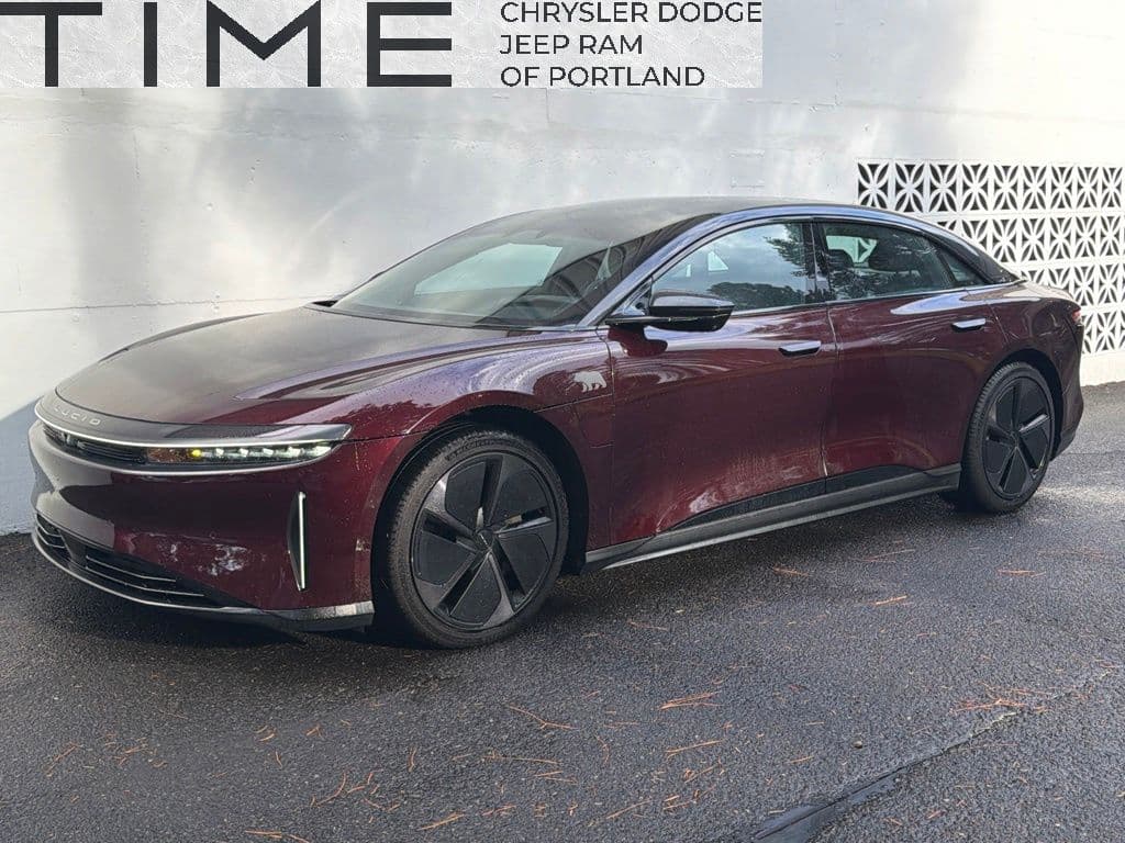 2023 Lucid Air Touring — photo 1 of 4