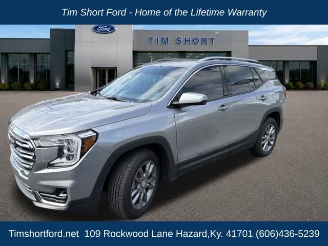 2024 GMC Terrain SLT — photo 1 of 3