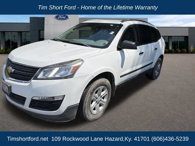 2017 Chevrolet Traverse LS — photo 1 of 3