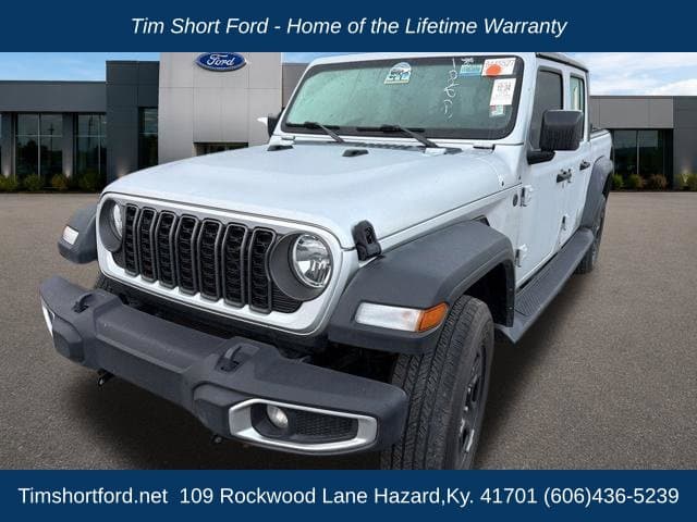 2024 Jeep Gladiator Sport — photo 1 of 6