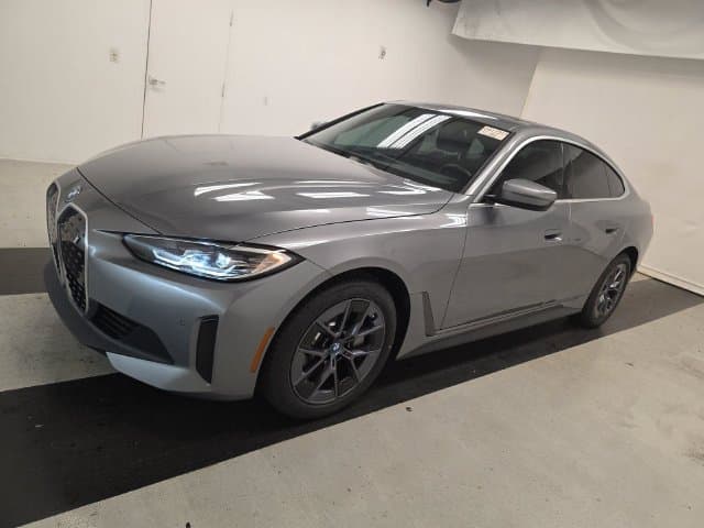 2023 BMW i4 eDrive35 — photo 1 of 8