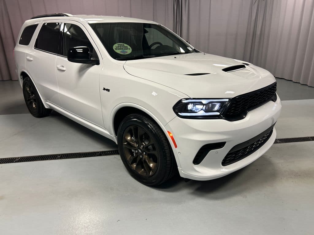2027 Dodge Durango GT HEMI V8 AWD — photo 1 of 34