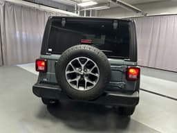 Extra Photo