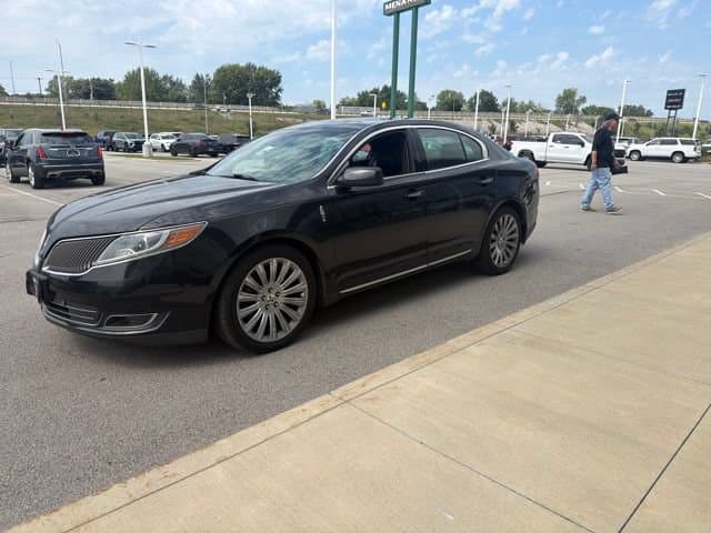 2013 Lincoln MKS Base — photo 1 of 7