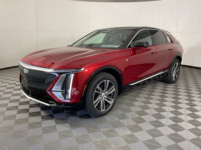 2027 Cadillac LYRIQ Luxury — photo 1 of 62
