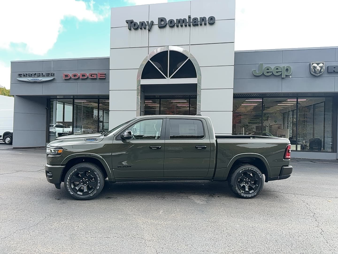 2027 RAM 1500 Base — photo 1 of 30