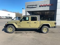 Extra Photo