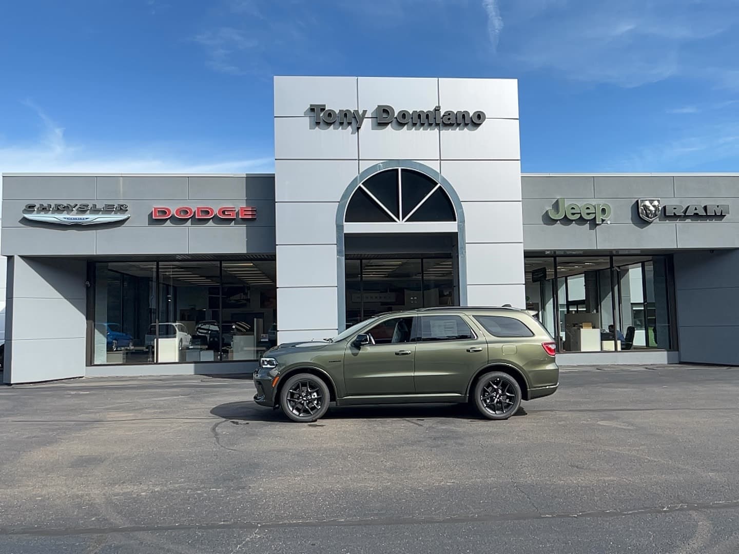 2027 Dodge Durango GT HEMI — photo 1 of 33