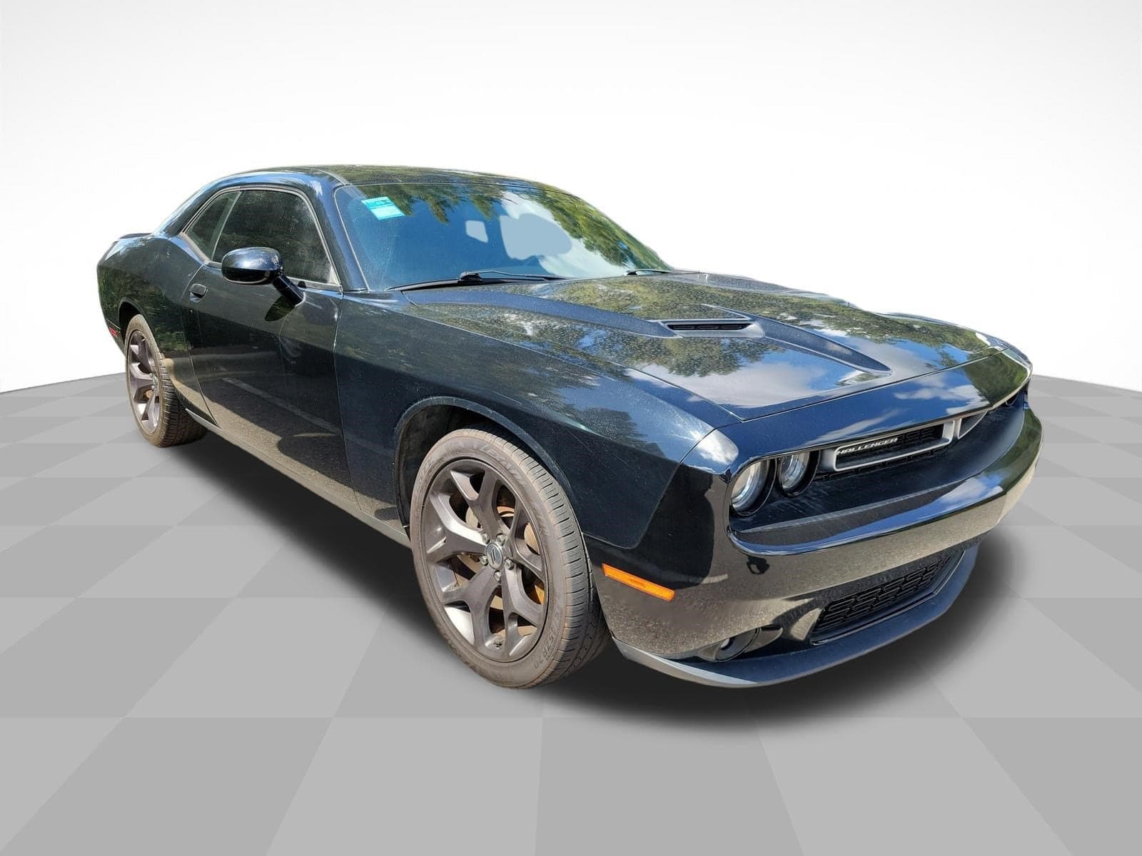 2018 Dodge Challenger SXT Plus — photo 1 of 3
