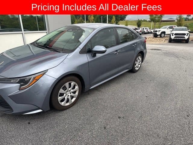 2024 Toyota Corolla LE — photo 1 of 14