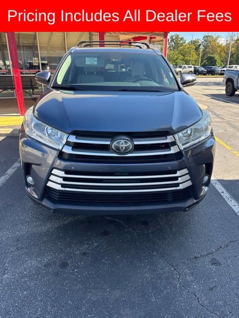 2018 Toyota Highlander XLE — photo 1 of 10