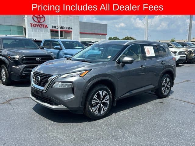 2021 Nissan Rogue SV — photo 1 of 25