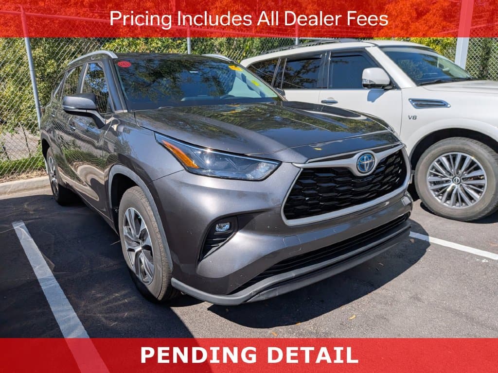 2023 Toyota Highlander Hybrid XLE — photo 1 of 11