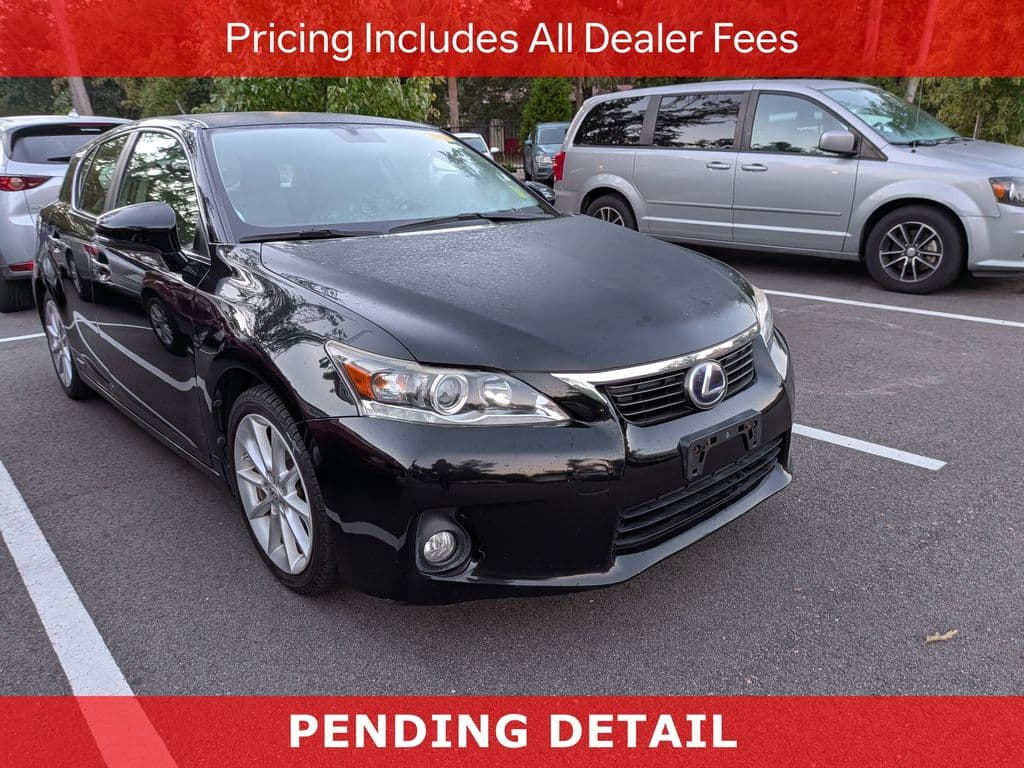 2013 Lexus CT 200h Base — photo 1 of 10