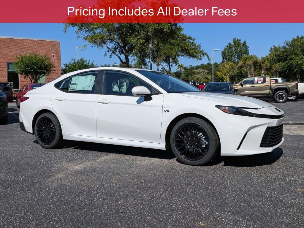 2026 Toyota Camry LE — photo 1 of 46