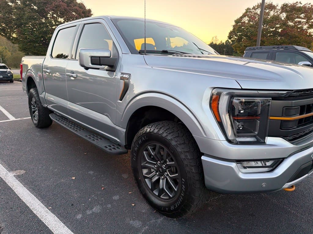 2023 Ford F-150 Base — photo 1 of 8
