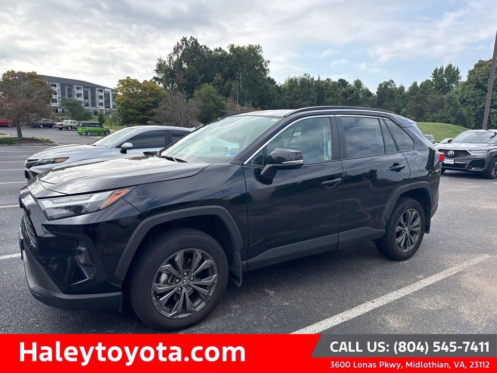 2023 Toyota RAV4 Hybrid XLE Premium — photo 1 of 6