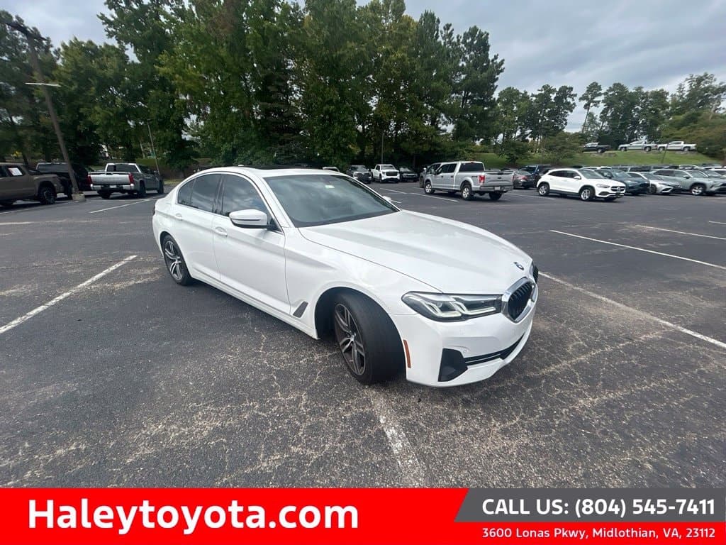 2021 BMW 5 Series 530i xDrive — photo 1 of 8