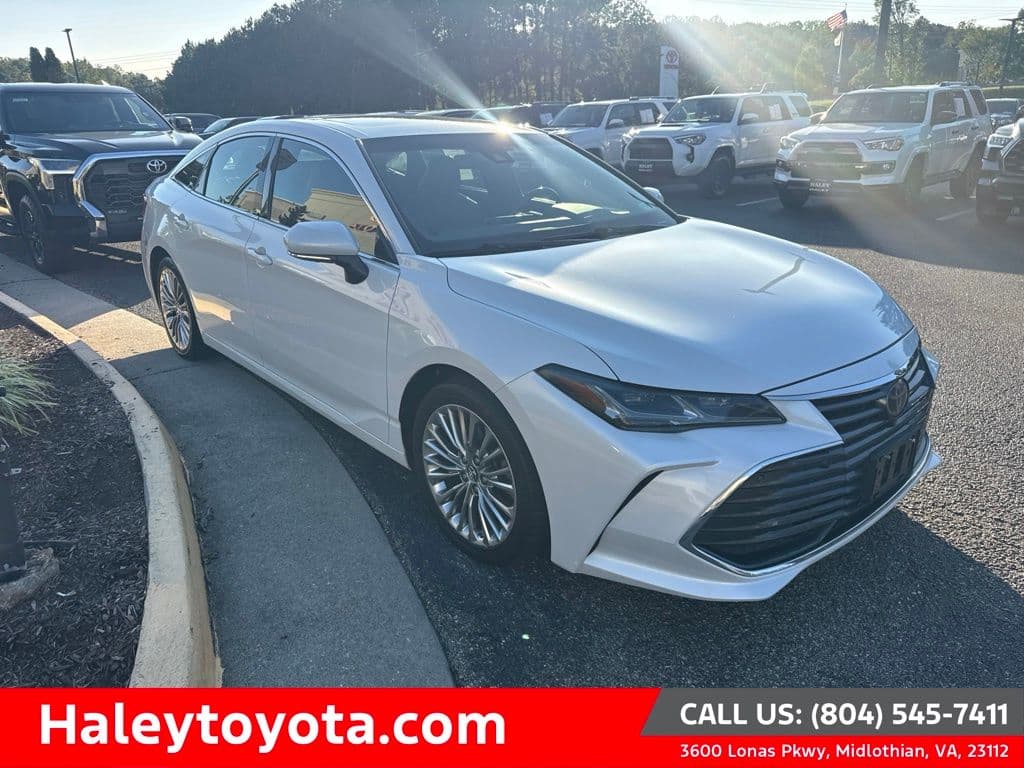 2019 Toyota Avalon Limited — photo 1 of 15