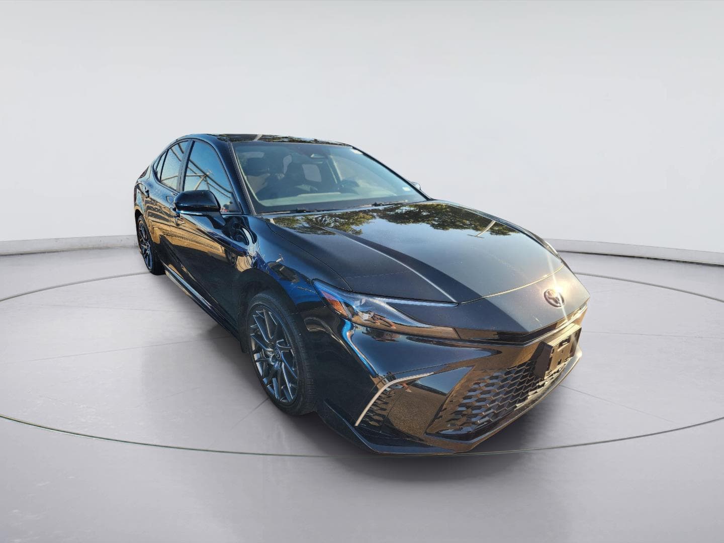 2025 Toyota Camry XSE — photo 1 of 10