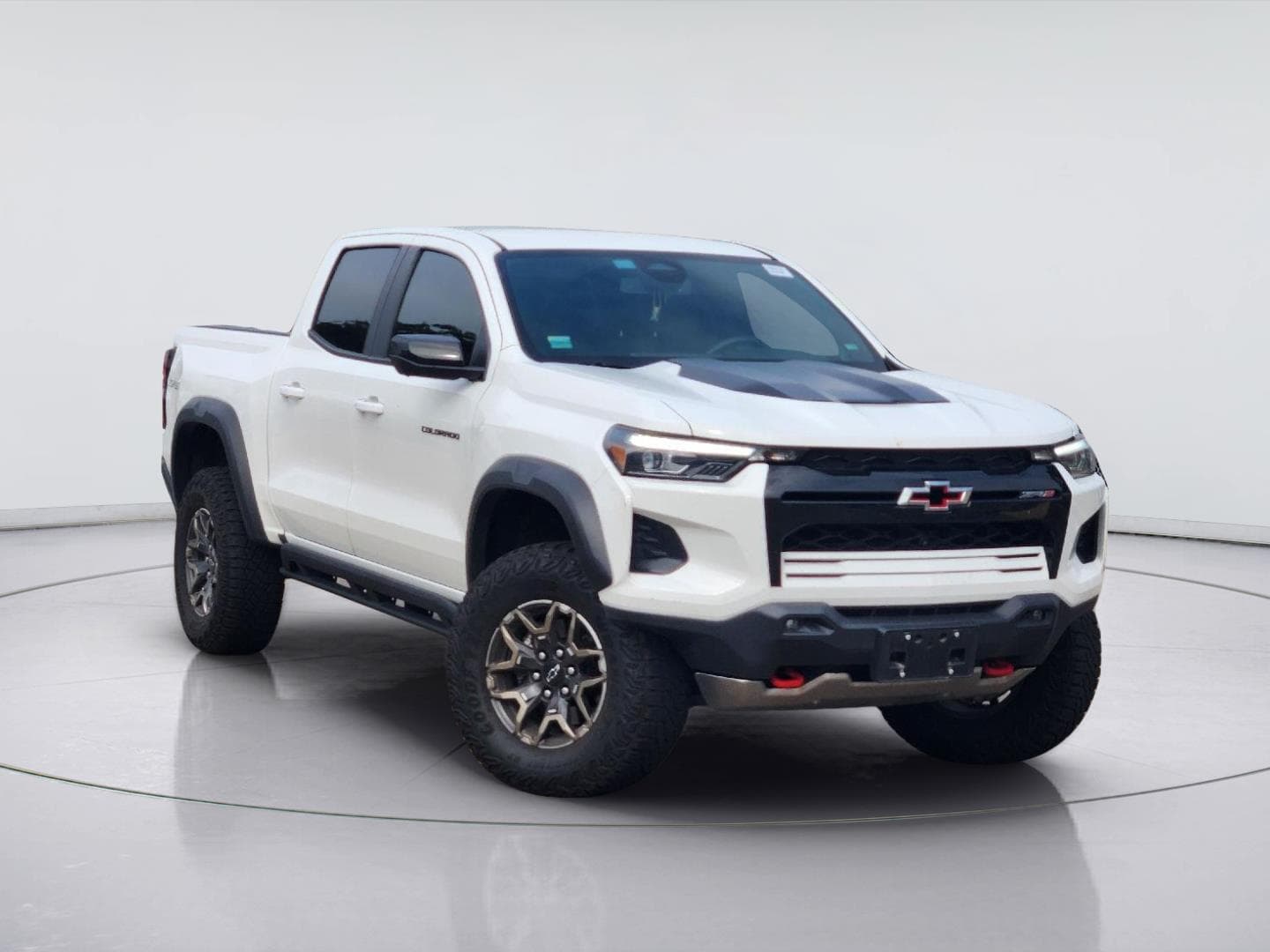 2024 Chevrolet Colorado 4WD ZR2 — photo 1 of 27