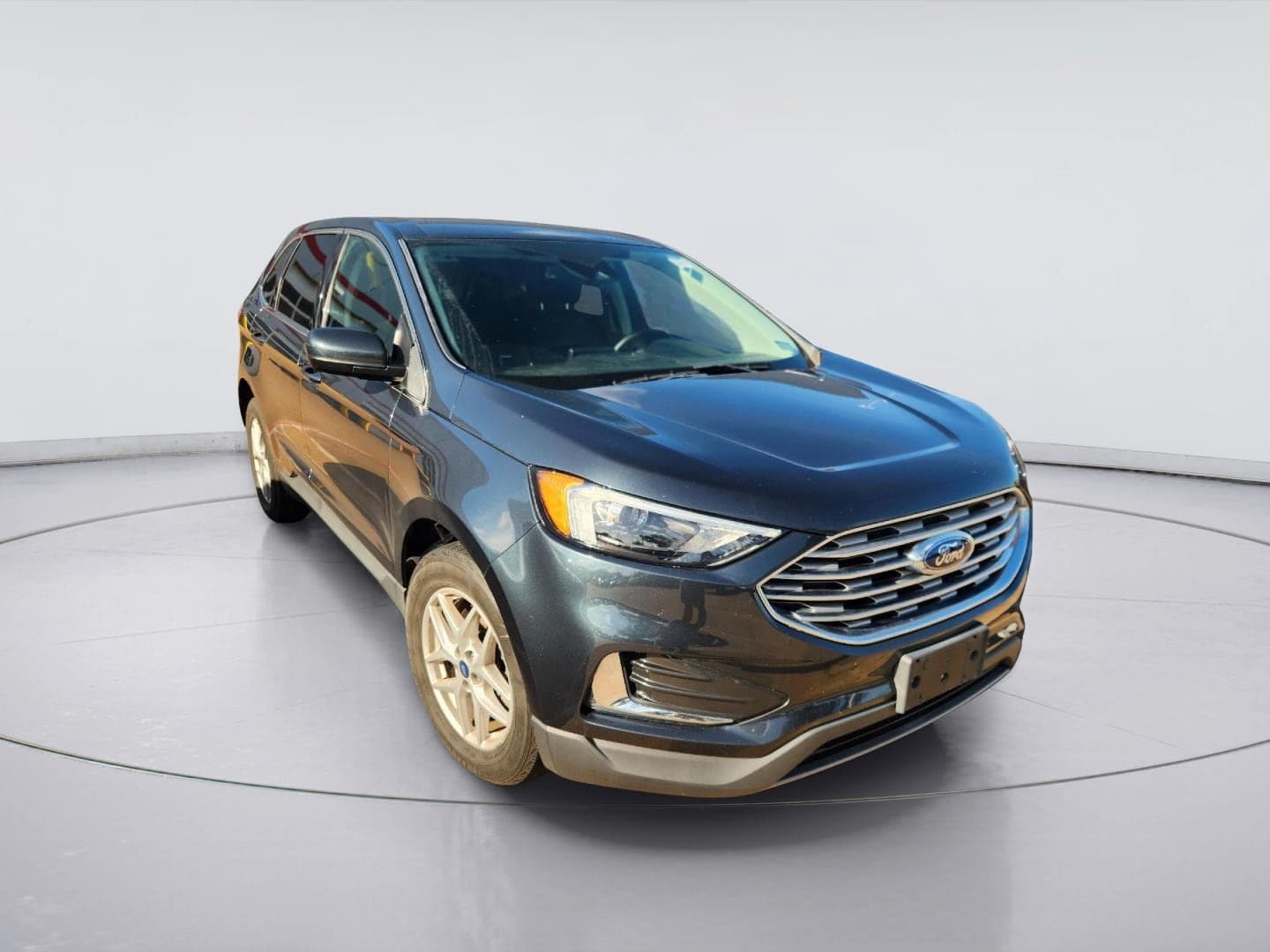 2022 Ford Edge SEL — photo 1 of 3