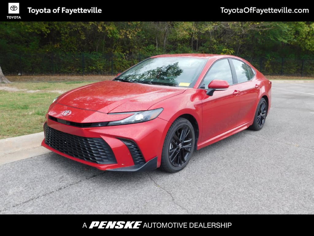 2026 Toyota Camry SE — photo 1 of 11