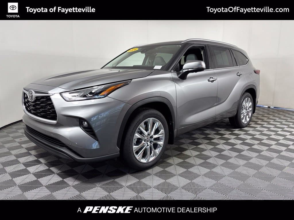 2026 Toyota Highlander Limited — photo 1 of 40