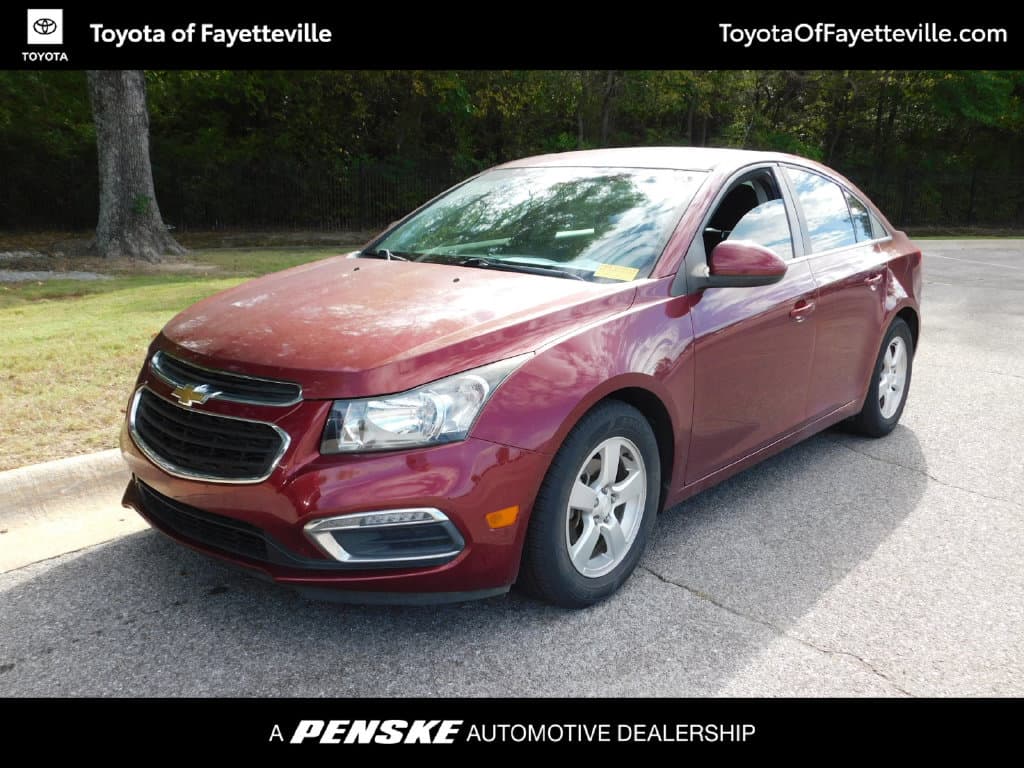 2015 Chevrolet Cruze 1LT — photo 1 of 10