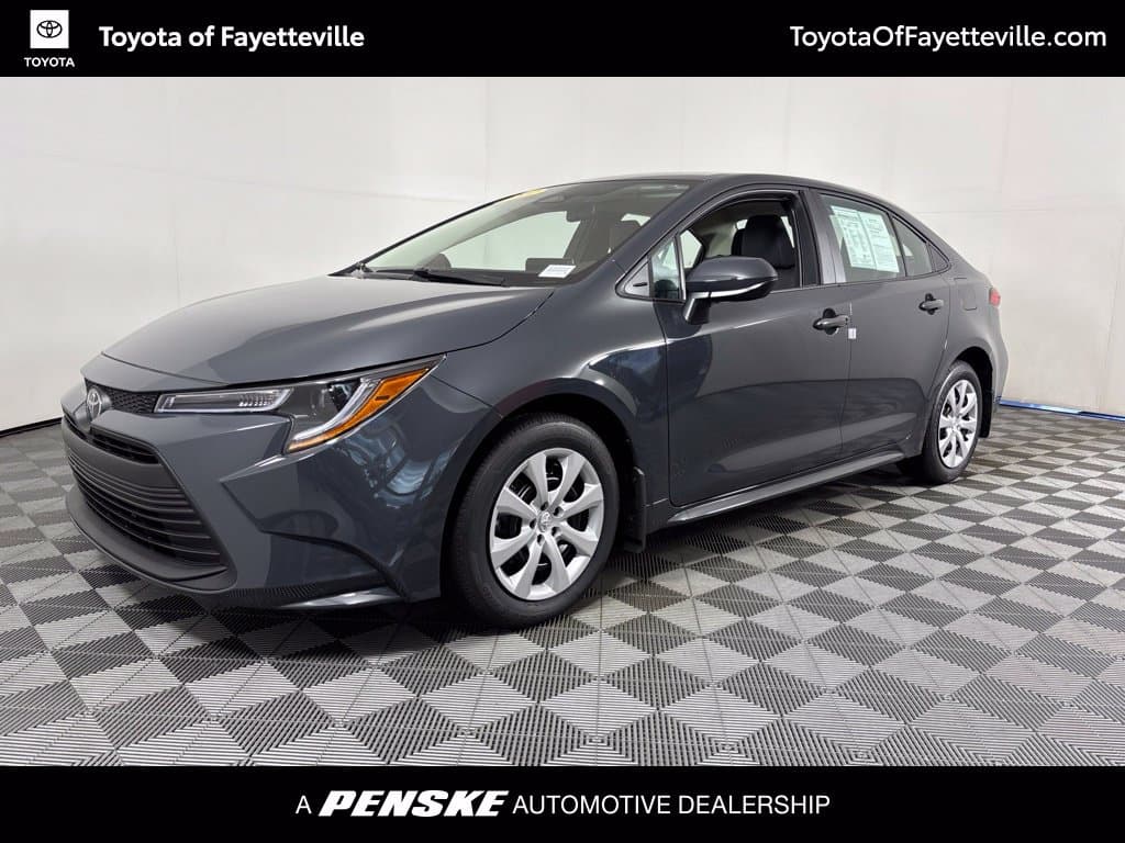 2027 Toyota Corolla LE — photo 1 of 37
