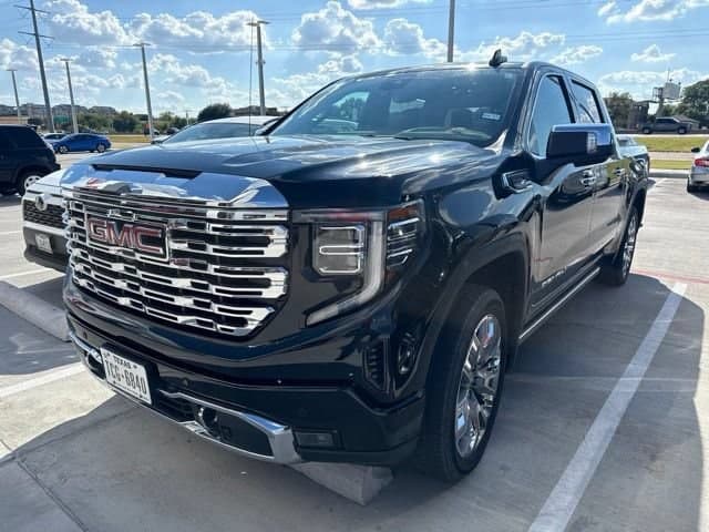 2023 GMC Sierra 1500 Denali — photo 1 of 7