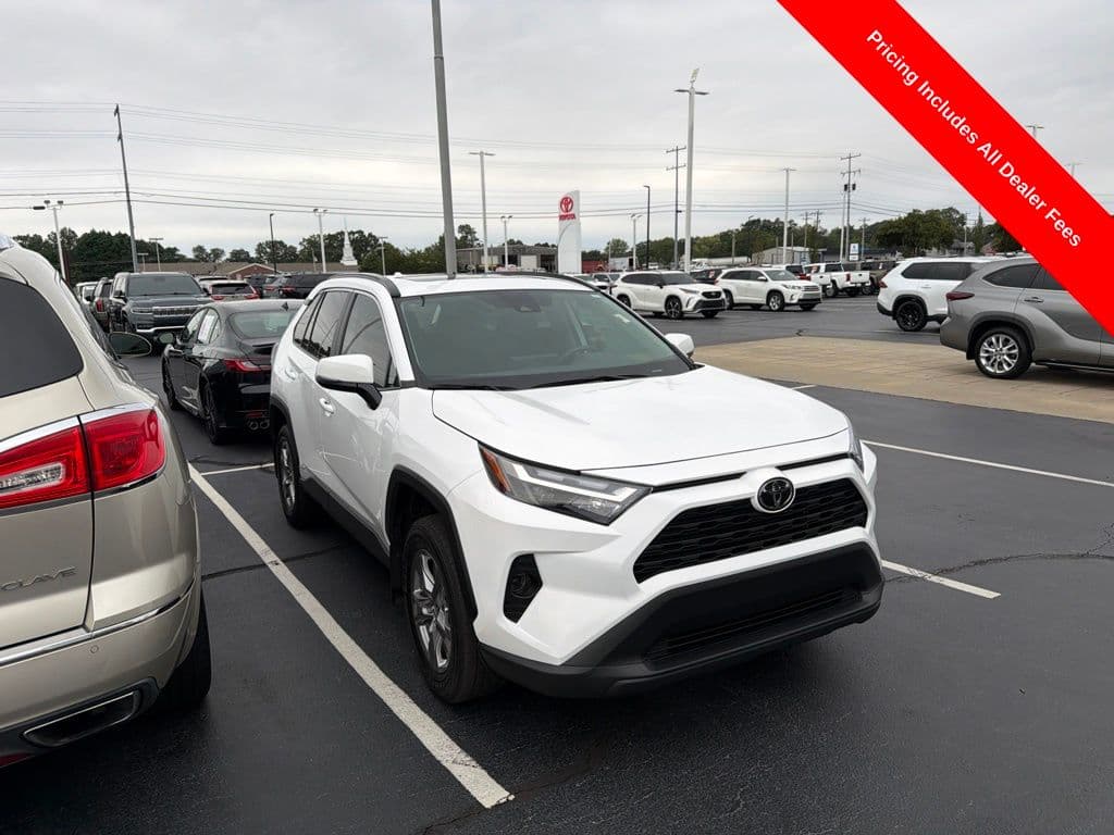 2025 Toyota RAV4 Base — photo 1 of 11