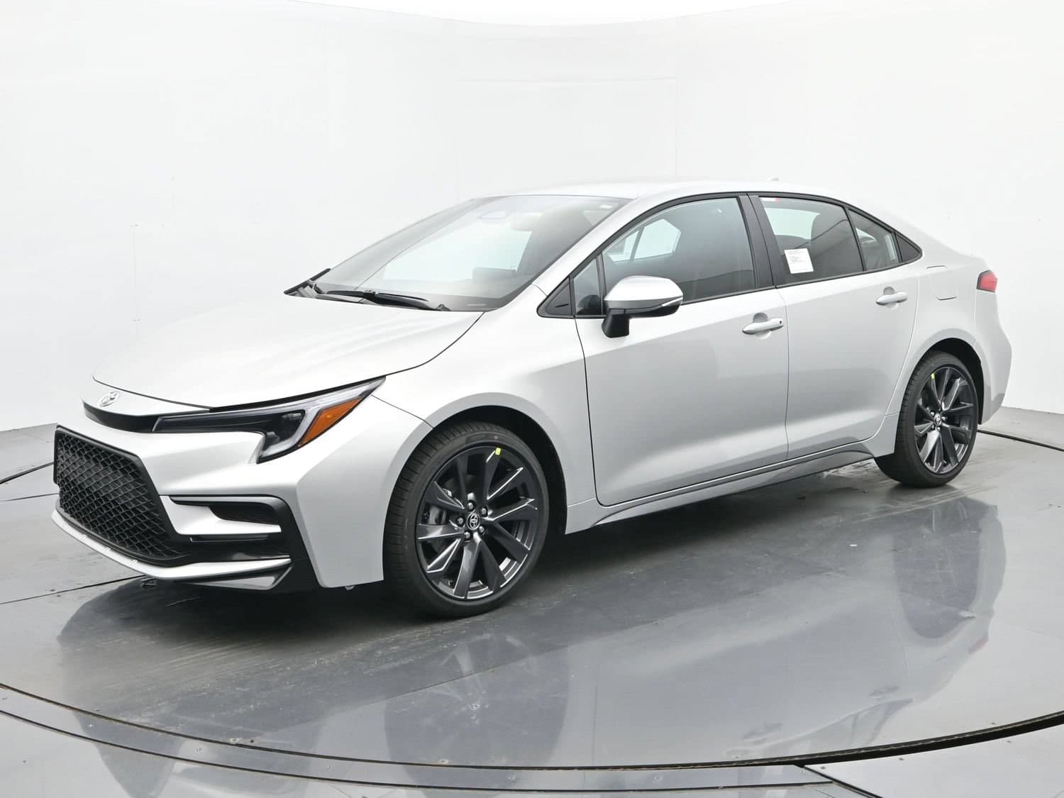 2026 Toyota Corolla SE — photo 1 of 52