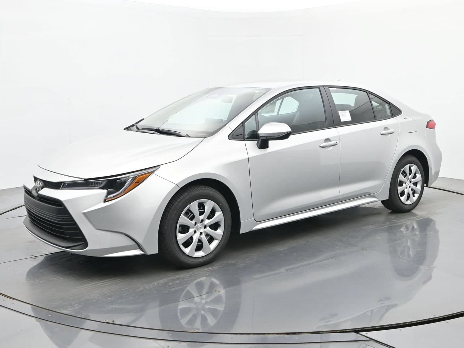 2026 Toyota Corolla LE — photo 1 of 52