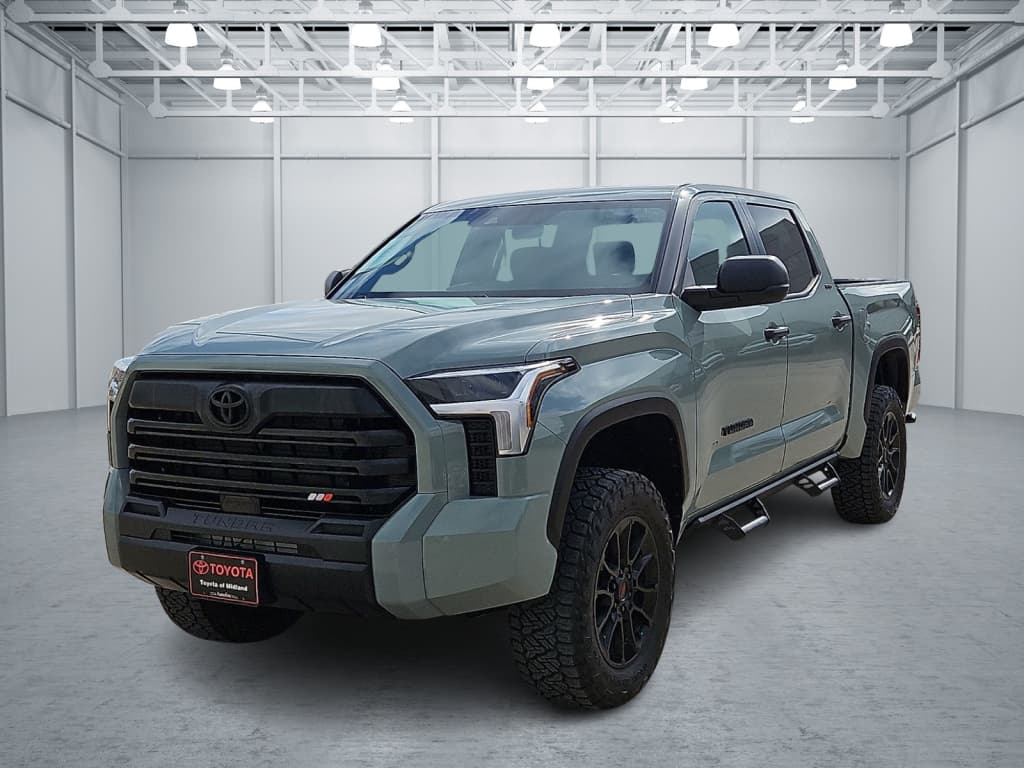 2025 Toyota Tundra 4WD SR5 — photo 1 of 20