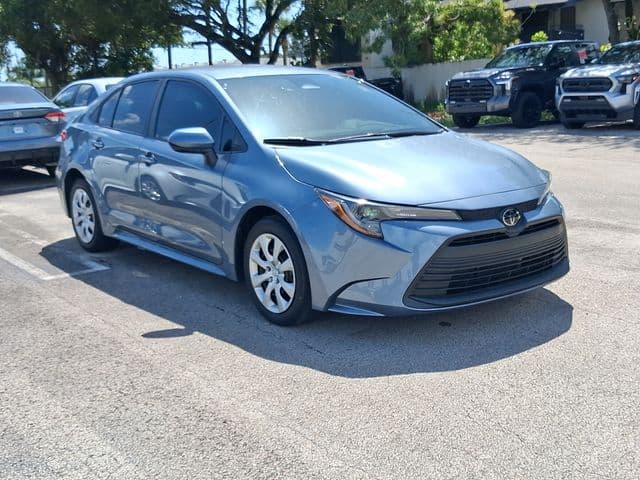 2024 Toyota Corolla LE — photo 1 of 20
