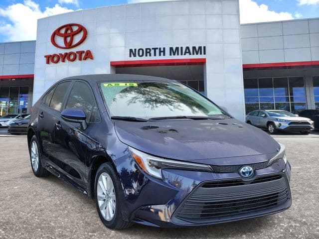 2024 Toyota Corolla Hybrid LE — photo 1 of 21