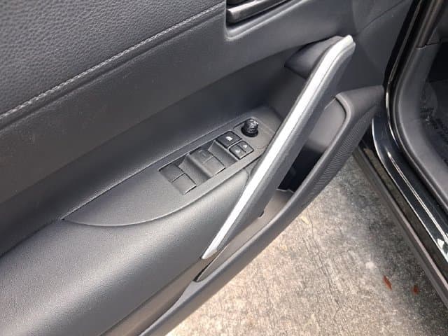 2023 Toyota Corolla Cross LE — photo 1 of 21