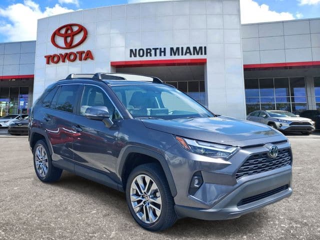 2023 Toyota RAV4 XLE Premium — photo 1 of 21
