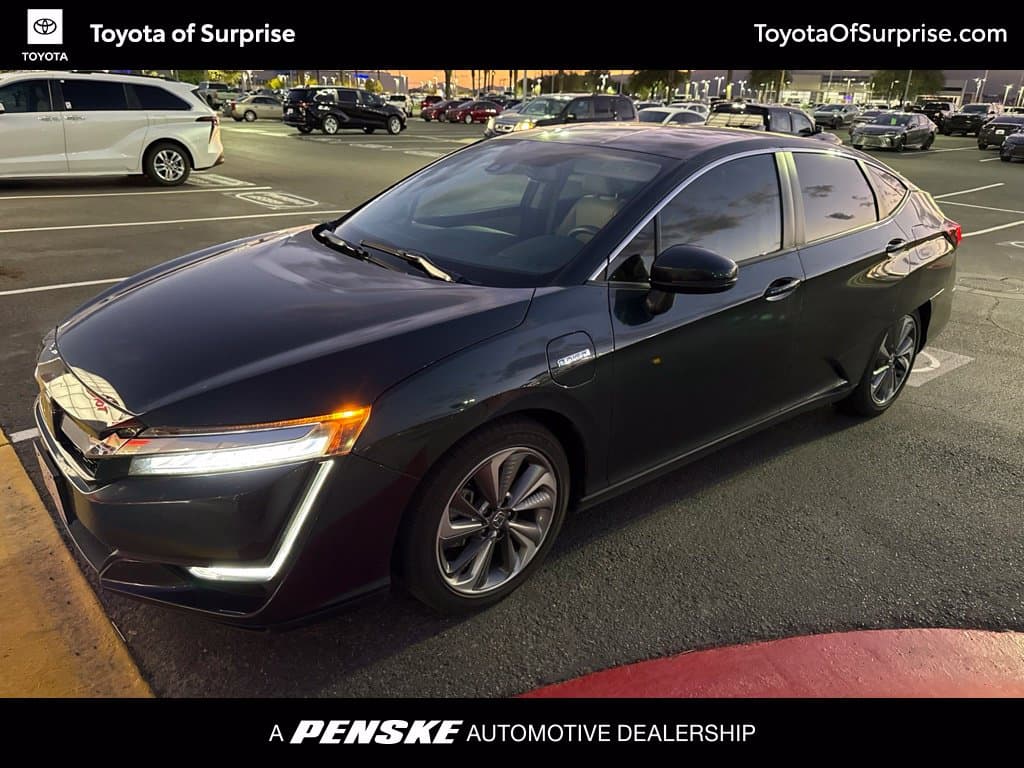 2018 Honda Clarity Plug-In Hybrid Base — photo 1 of 13